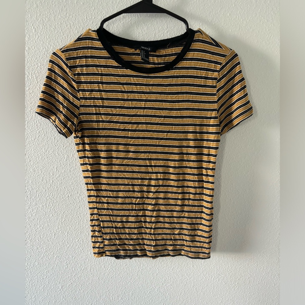Forever 21 Yellow tee shirt